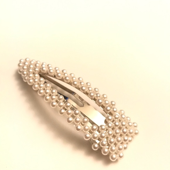 Hair clip - Picture 1 of 1